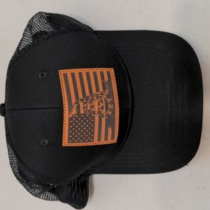 NWT Men's trucker/baseball mesh snap back hat Don't tread on me symbol